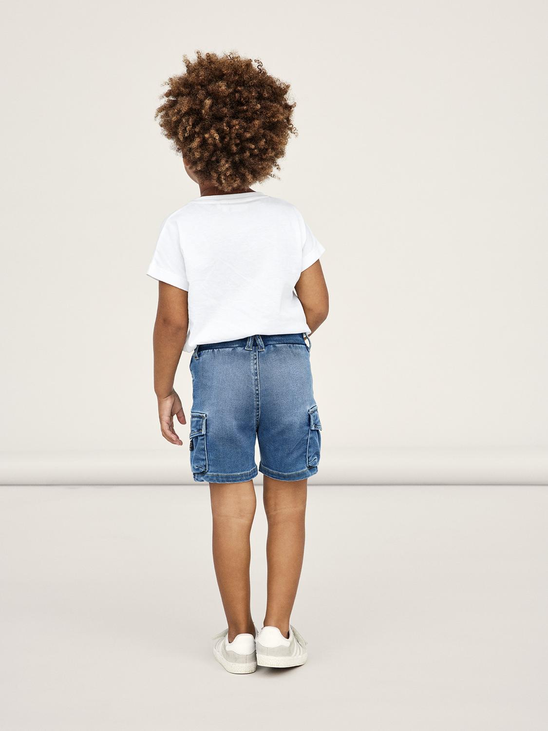 model_shot-creative
